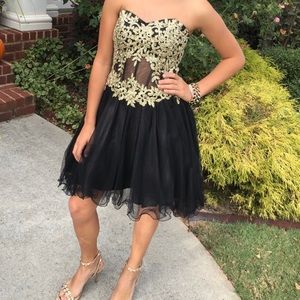 Gorgeous Blondie Nites corset HOCO dress, Size 1